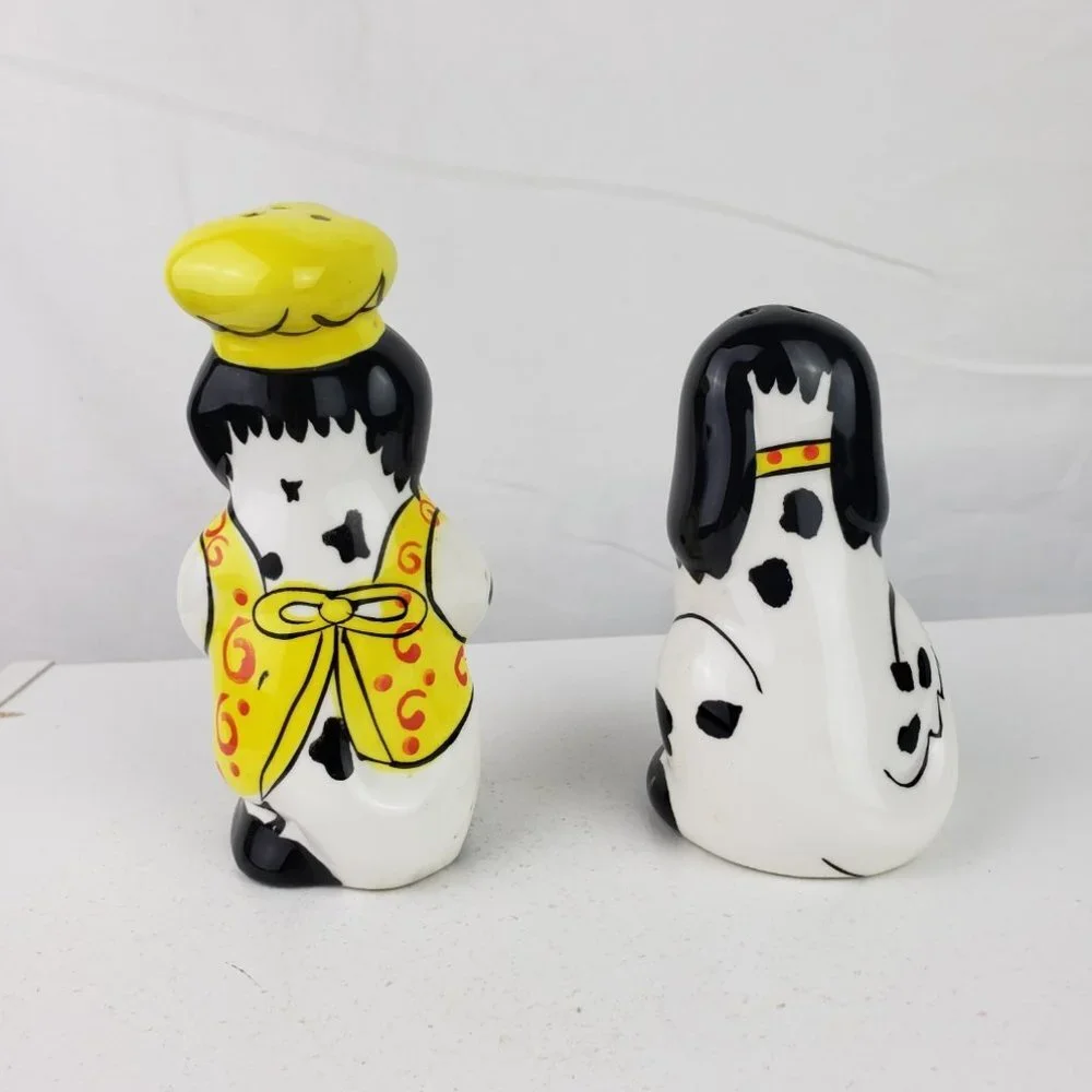 NBC Trading Set Doggie Salt & Pepper Set NWT